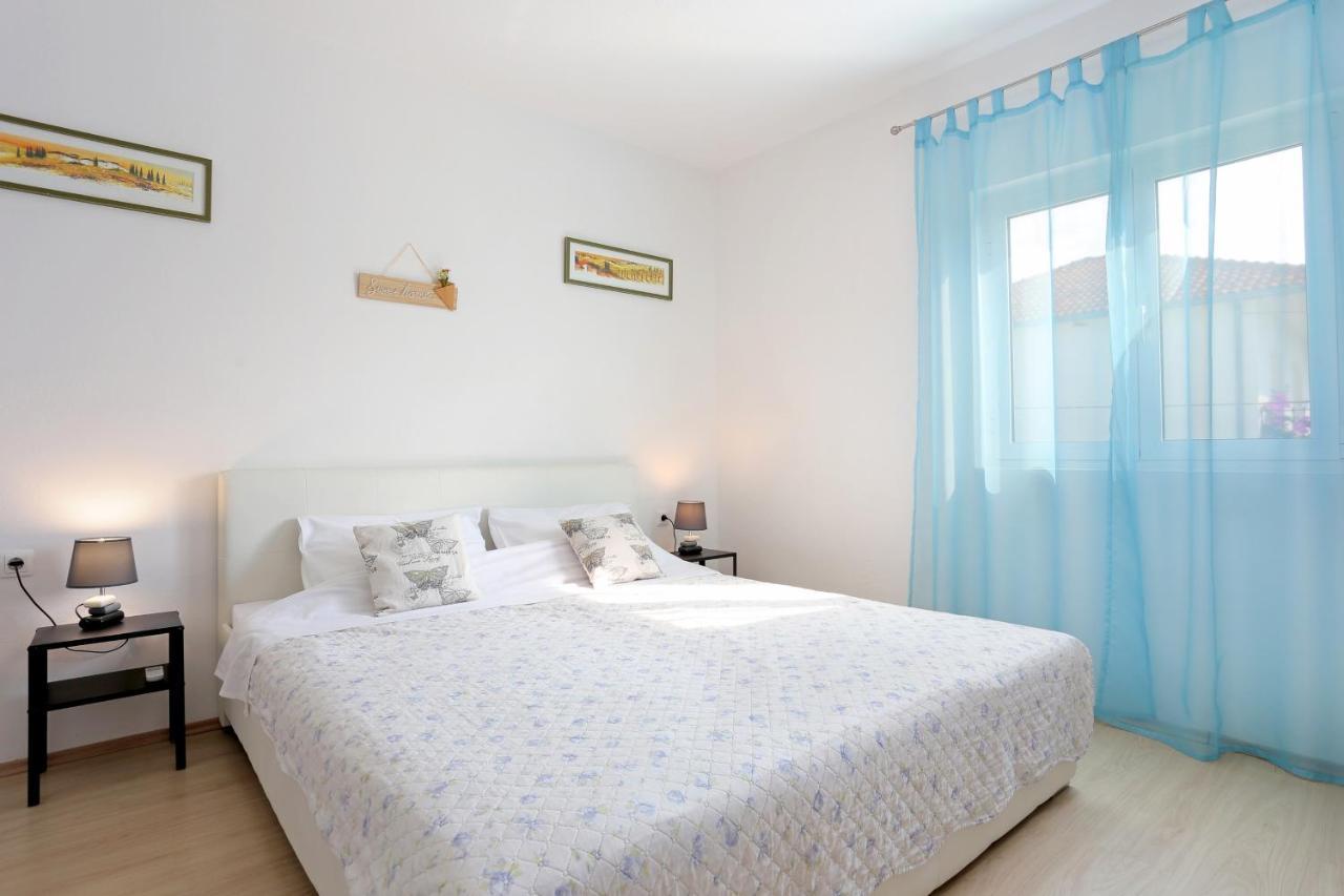 Seaside Holiday House Poljica, Trogir - 5161 Marina Buitenkant foto