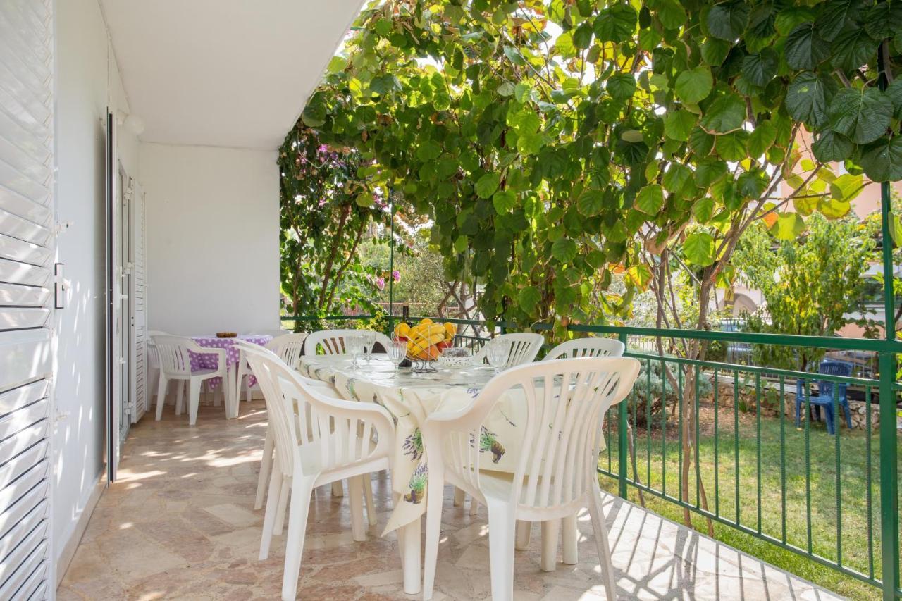 Seaside Holiday House Poljica, Trogir - 5161 Marina Buitenkant foto